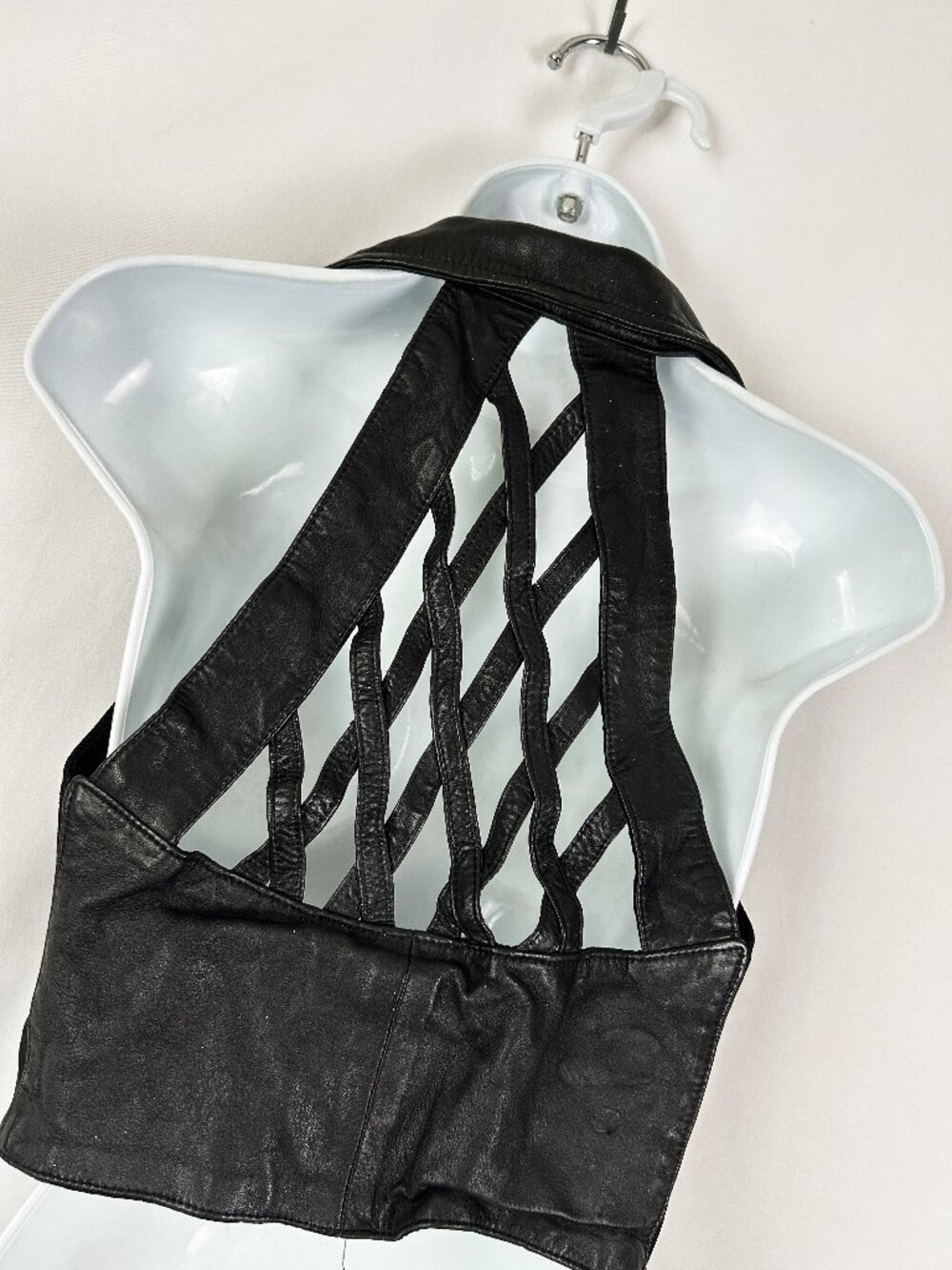 EB Vintage Leather Cropped Cross Strap Biker Vest S
